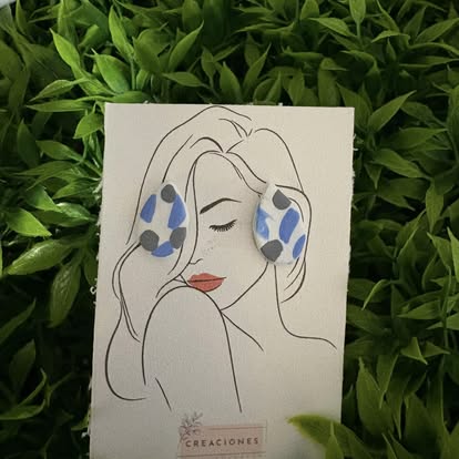 Everyday Chic – Aretes Artesanales de Arcilla