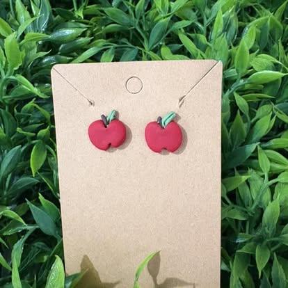 Teach & Shine – Joyería Artesanal en Arcilla para Maestras