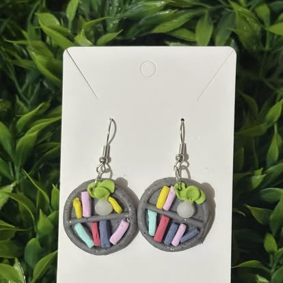 Teach & Shine – Joyería Artesanal en Arcilla para Maestras